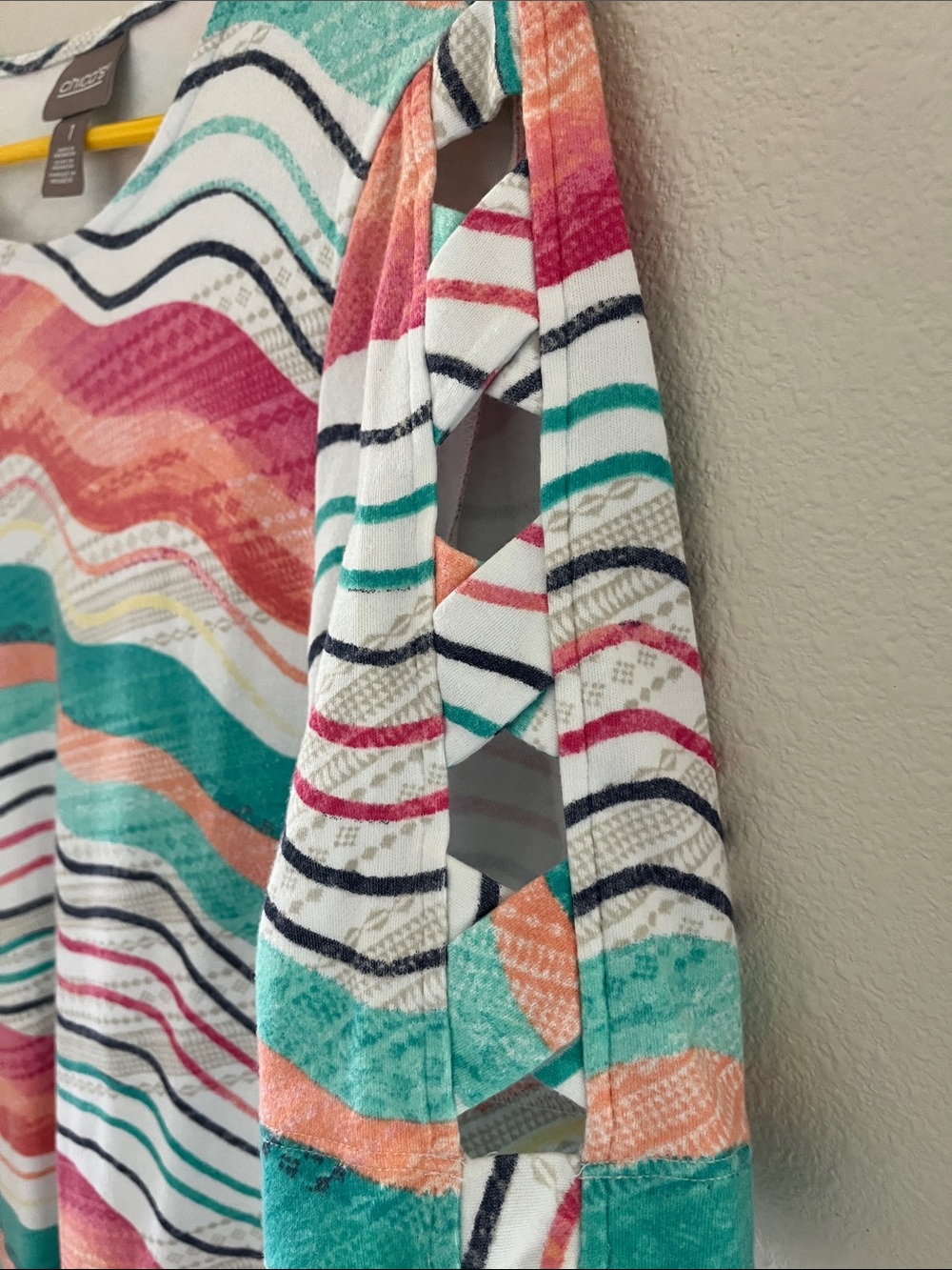 Chico's Teal, Coral, Pink & White Wave-Print Short Sleeve Top - Picture 4 of 6